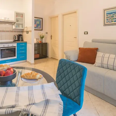 Apartment Secret Garden Porec