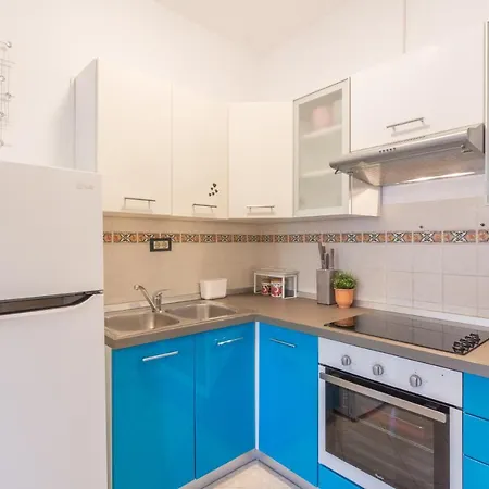 Secret Garden アパート ポレッチ