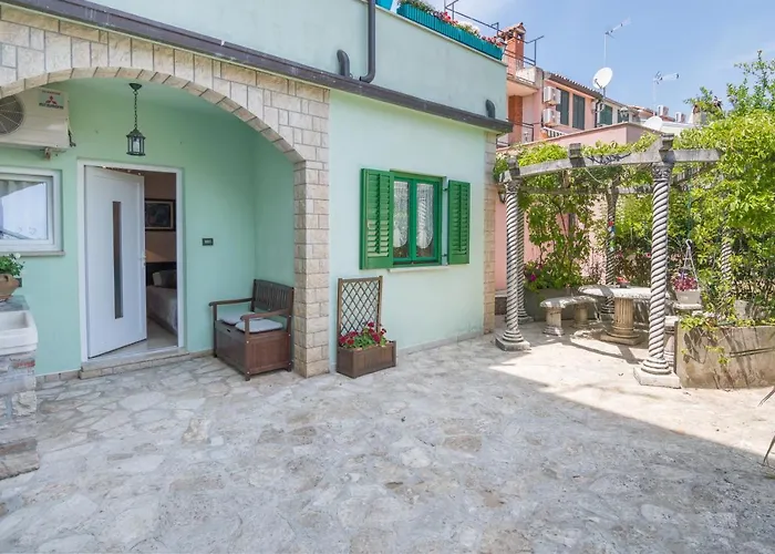 Secret Garden Διαμέρισμα Πόρετς